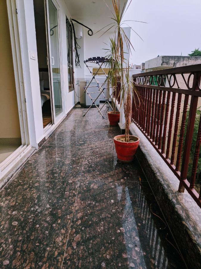 Bedchambers Serviced Apartments, Sector 38 Gurgaon Eksteriør bilde