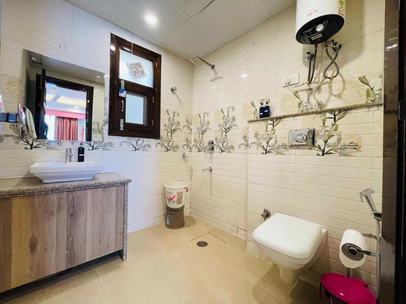 Bedchambers Serviced Apartments, Sector 38 Gurgaon Eksteriør bilde